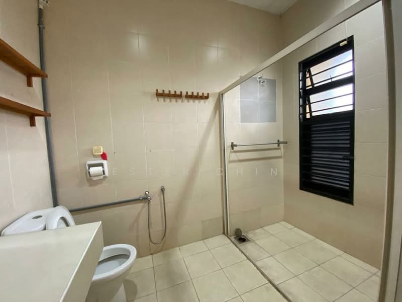 Rumah Teres 2 Tingkat untuk Dijual di Bukit Jelutong (Shah Alam) - Ester Chin - Bathroom - PropertyGuru.com.my