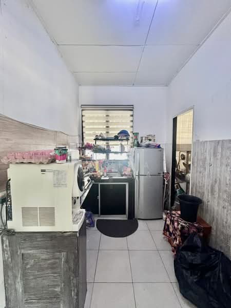 Rumah Flat untuk Dijual di Pangsapuri Seri Tanjung - Sariza Hartanah - Kitchen - PropertyGuru.com.my