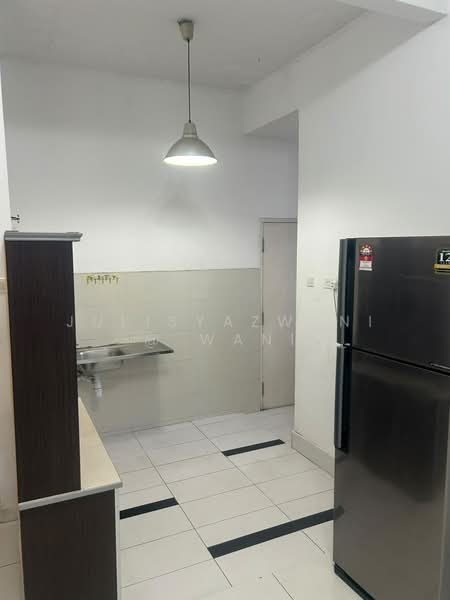 Service Residence for Rent at Skypod Residence - Julisyazwani @ Wani - Kitchen - PropertyGuru.com.my