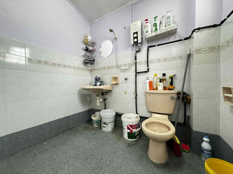 Rumah Teres 2 Tingkat untuk Dijual di BANDAR PUCHONG JAYA (Puchong) - Jayden Lee - Bathroom - PropertyGuru.com.my