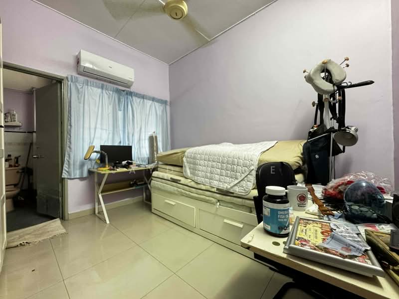 Rumah Teres 2 Tingkat untuk Dijual di BANDAR PUCHONG JAYA (Puchong) - Jayden Lee - Bedroom - PropertyGuru.com.my