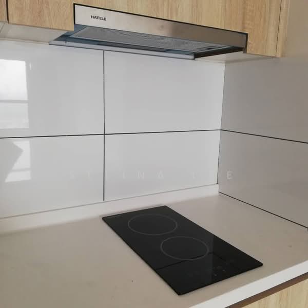 Servis Apartment untuk Disewa di GM Residence Remia - Selina Lee - Kitchen - PropertyGuru.com.my