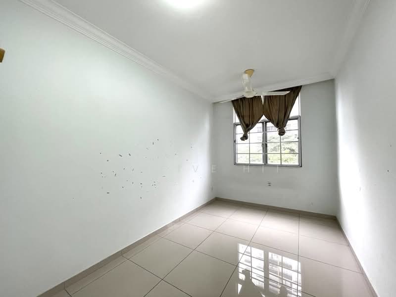 Condominium for Rent at Midfields - Geneive Hii - Bedroom 2 - PropertyGuru.com.my