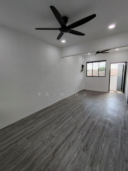 Flat for Sale at Flat Taman Ungku Tun Aminah - Rain Ng - Living Room - PropertyGuru.com.my