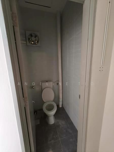 Warehouse for Rent in Tmn Perindustrian Ringan Usahajaya (Bukit Mertajam) - Angeline Tio - Bathroom - PropertyGuru.com.my
