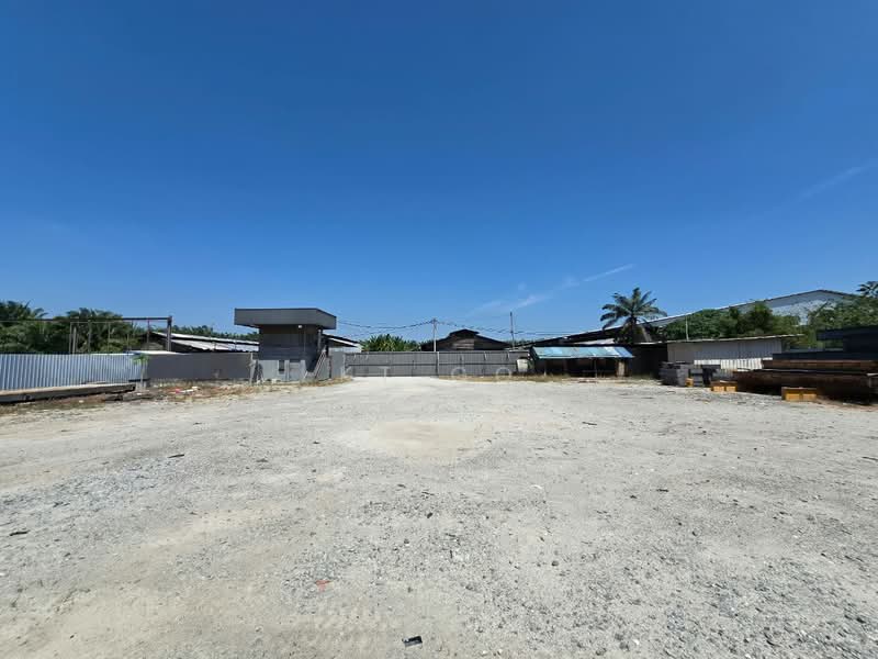 Kilang untuk Disewa di Kampung Teluk Mengkuang (Telok Panglima Garang) - KT Go - Exterior - PropertyGuru.com.my