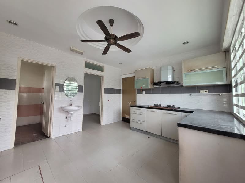 Rumah Teres 2 Tingkat untuk Disewa di Taman Goh Guan Ho (Ayer Itam) - Lilly . - Kitchen - PropertyGuru.com.my