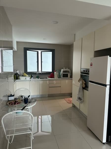 Condominium for Sale at Iskandar Residences - James Tan - Kitchen - PropertyGuru.com.my