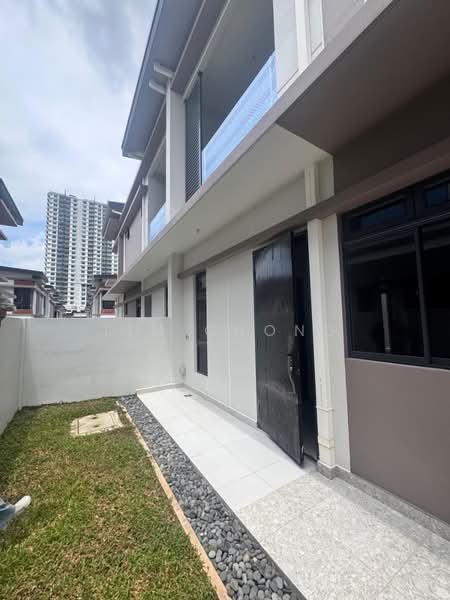 Rumah Berkembar untuk Dijual di Johor Bahru (Johor) - Tim Chong - PropertyGuru.com.my