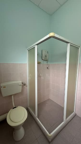 Semi-Detached House for Sale in Batu Ferringhi (Penang) - Rainny Wong - Bathroom - PropertyGuru.com.my
