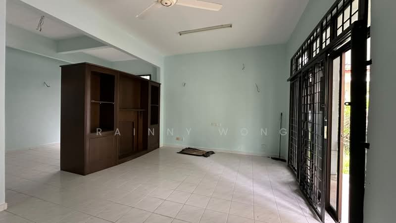 Semi-Detached House for Sale in Batu Ferringhi (Penang) - Rainny Wong - Living Room - PropertyGuru.com.my