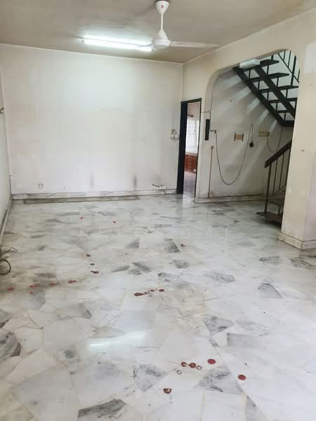 2-storey Terraced House for Sale in Taman Bukit Maluri (Kepong) - Kelly Lai - Living Room - PropertyGuru.com.my