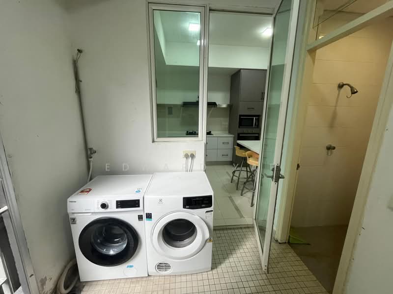 Condominium for Rent at Kiaramas Ayuria - Edward Yap - Kitchen - PropertyGuru.com.my