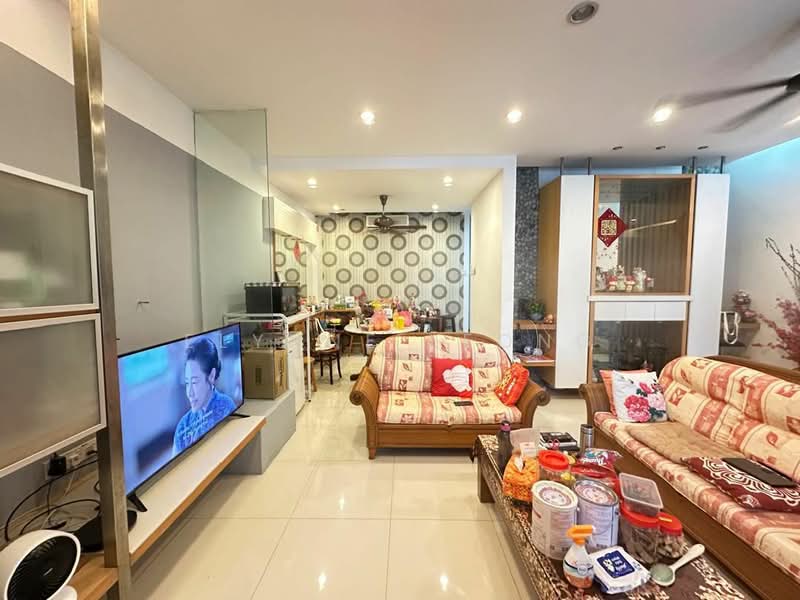 2.5-storey Terraced House for Sale in Tanjung Bungah (Penang) - Elynne Leong - Living Room - PropertyGuru.com.my