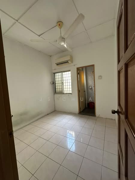 Rumah Bandar untuk Disewa di Taman Sinaran (Balakong) - JS CHUA - Interior - PropertyGuru.com.my