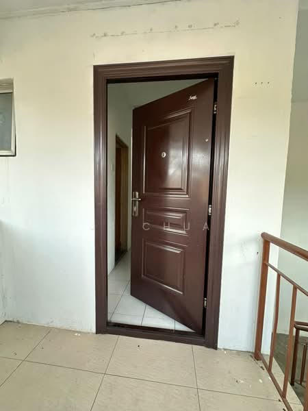 Rumah Bandar untuk Disewa di Taman Sinaran (Balakong) - JS CHUA - Entrance - PropertyGuru.com.my