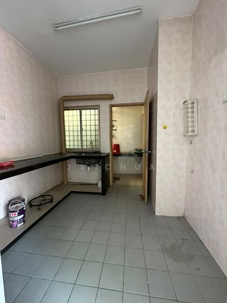 Rumah Bandar untuk Disewa di Taman Sinaran (Balakong) - JS CHUA - Kitchen - PropertyGuru.com.my