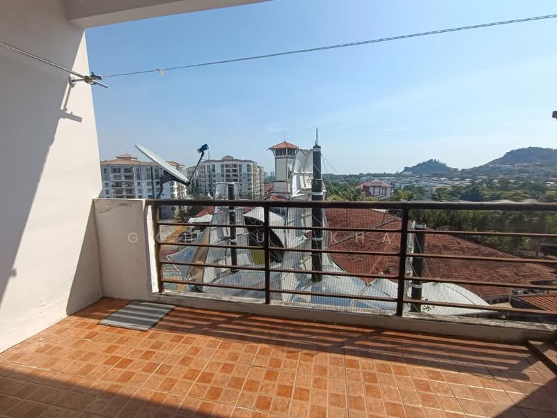 Apartment for Rent at Gold Coast Malacca International Resort - Goh Jun Khai - Balcony - PropertyGuru.com.my