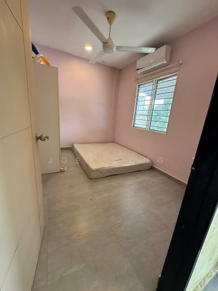 Townhouse for Rent in Taman Gembira (Jalan Klang Lama (Old Klang Road)) - Joey Wong - Bedroom - PropertyGuru.com.my