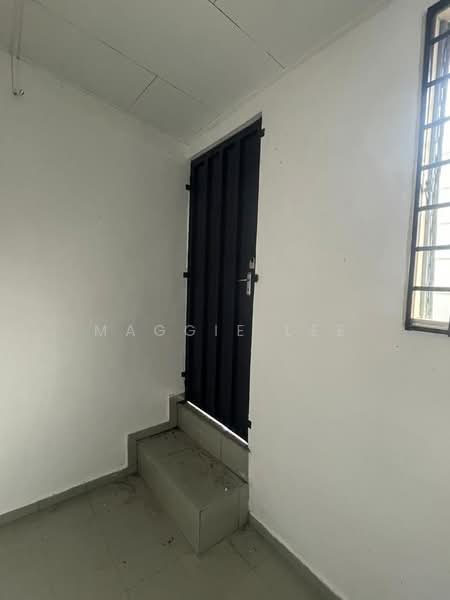 Rumah Teres 1 Tingkat untuk Disewa di Taman Puteri Wangsa (Ulu Tiram) - Maggie Lee - Entrance - PropertyGuru.com.my
