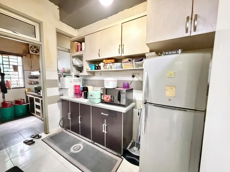 2-storey Terraced House for Sale in Setia Tropika (Johor Bahru) - Tommy Tai - Kitchen - PropertyGuru.com.my