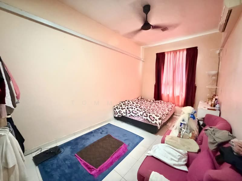 2-storey Terraced House for Sale in Setia Tropika (Johor Bahru) - Tommy Tai - Bedroom - PropertyGuru.com.my