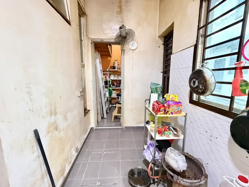2-storey Terraced House for Sale in Setia Tropika (Johor Bahru) - Tommy Tai - Kitchen - PropertyGuru.com.my