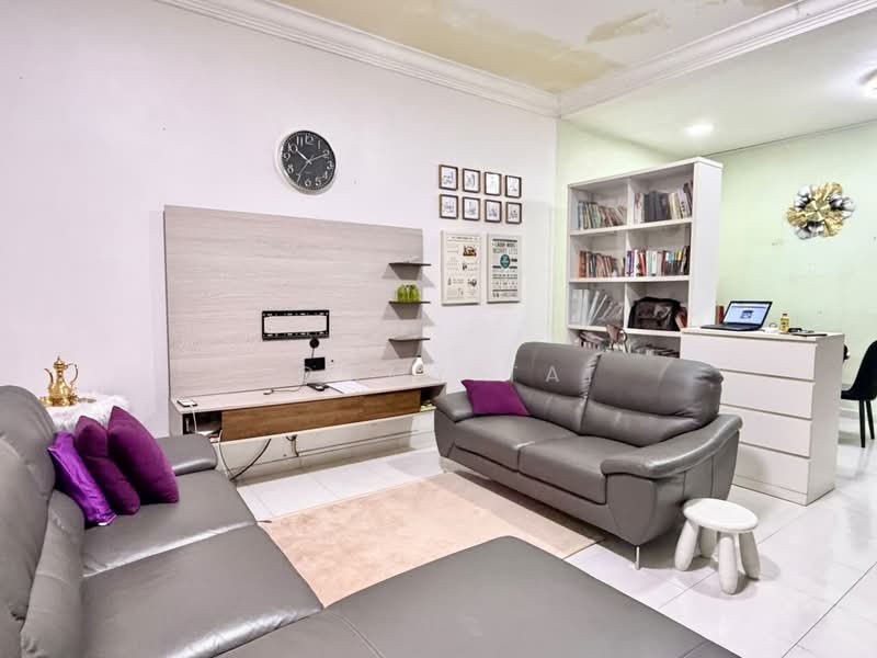 2-storey Terraced House for Sale in Setia Tropika (Johor Bahru) - Tommy Tai - Living Room - PropertyGuru.com.my