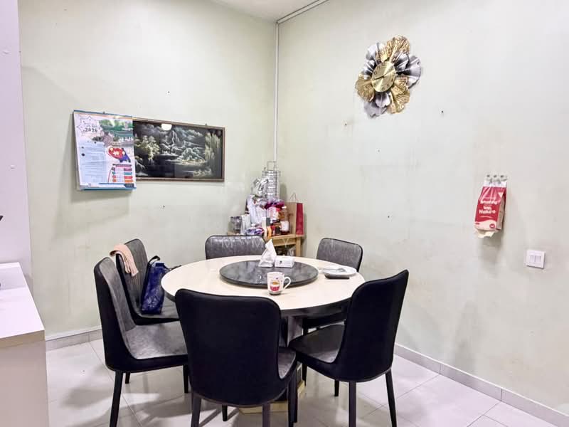 2-storey Terraced House for Sale in Setia Tropika (Johor Bahru) - Tommy Tai - Dining Room - PropertyGuru.com.my