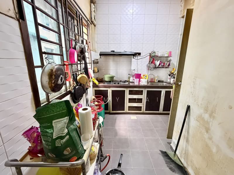 2-storey Terraced House for Sale in Setia Tropika (Johor Bahru) - Tommy Tai - Kitchen - PropertyGuru.com.my