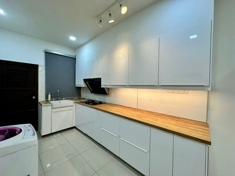 2-storey Terraced House for Rent in Kelapa Sawit (Kulai) - Jackson Pang - Kitchen - PropertyGuru.com.my