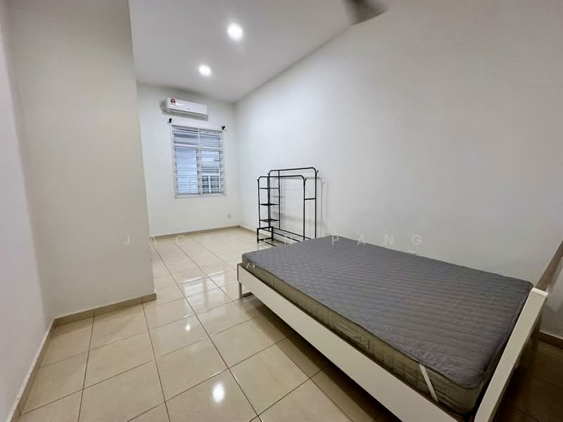 2-storey Terraced House for Rent in Kelapa Sawit (Kulai) - Jackson Pang - Bedroom - PropertyGuru.com.my