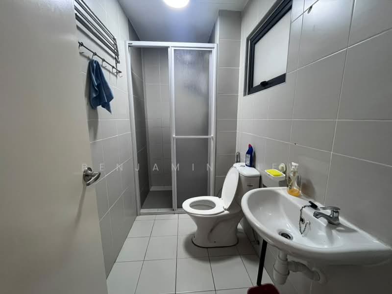 Servis Apartment untuk Disewa di Kiara Plaza - Benjamin Siew - Bathroom - PropertyGuru.com.my