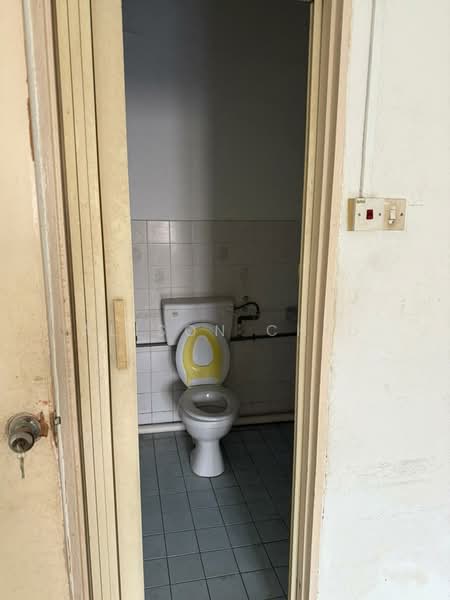 Rumah Teres untuk Dijual di Taman Wangsa Permai (Kepong) - Alison Chiu - Bathroom - PropertyGuru.com.my