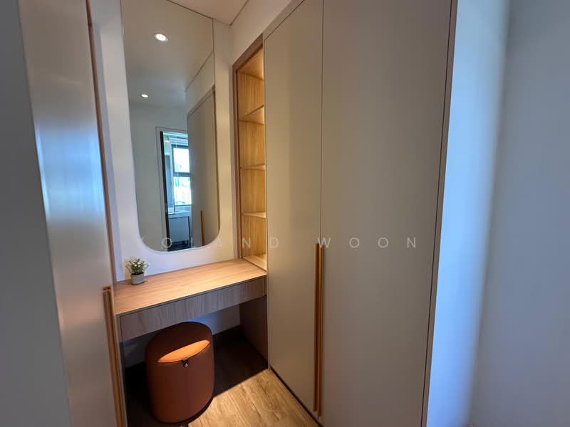 Kondominium untuk Dijual di Capella Embassy (D'Rapport Residences) - Yoland Woon - Walk in Cabinet - PropertyGuru.com.my