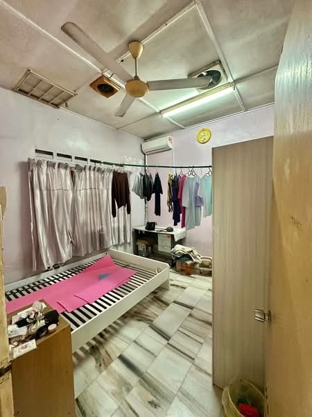 1-storey Terraced House for Sale in Taman Ungku Tun Aminah (Skudai) - Iden Tan - Bedroom - PropertyGuru.com.my