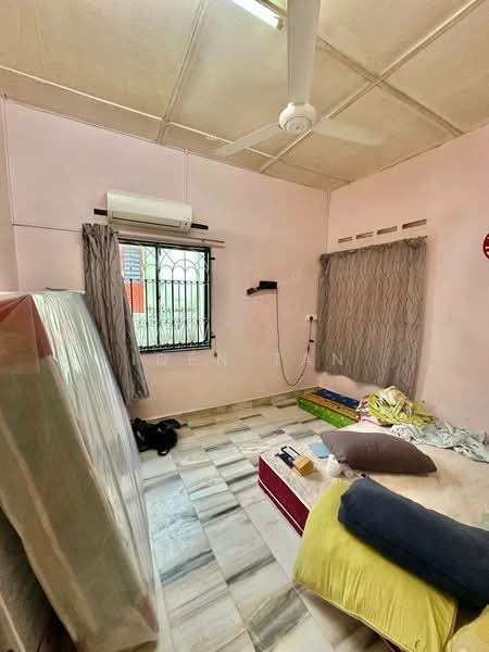 1-storey Terraced House for Sale in Taman Ungku Tun Aminah (Skudai) - Iden Tan - Bedroom - PropertyGuru.com.my