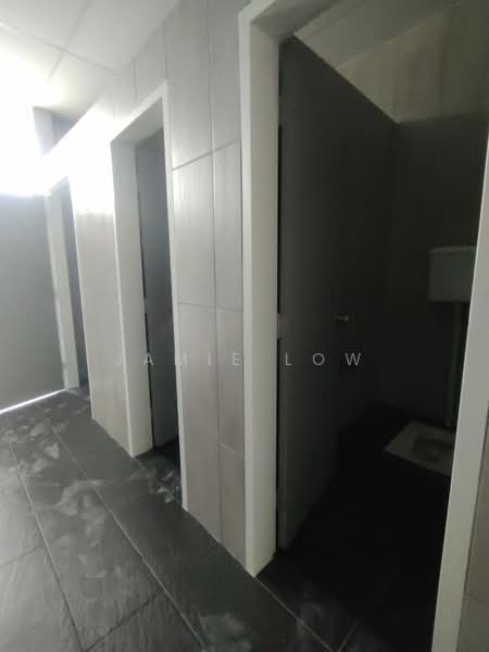 Kilang untuk Disewa di Ulu Tiram (Johor) - Jamie Low - Corridor - PropertyGuru.com.my