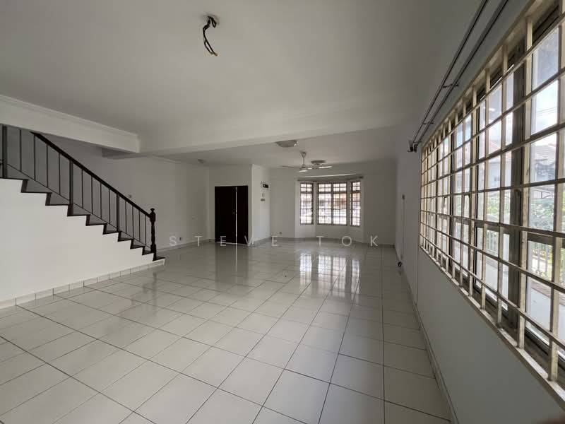Rumah Teres 2-Tingkat untuk Dijual di Bukit Rahman Putra (Sungai Buloh) - Steve Tok - Living Room - PropertyGuru.com.my