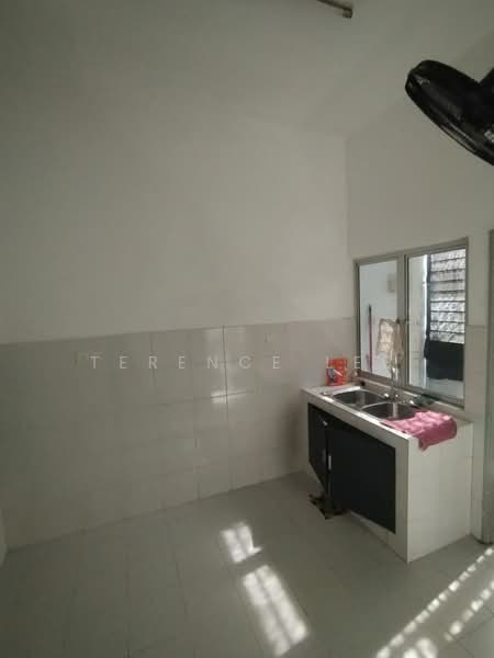 2-storey Terraced House for Rent in Bandar Bukit Raja (Klang) - Terence Lee - Kitchen - PropertyGuru.com.my
