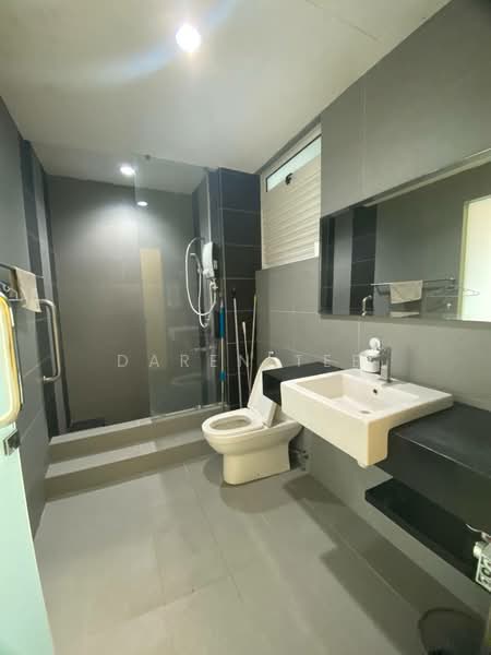 Servis Apartment untuk Disewa di Tropez Residences - Daren Tee - Bathroom - PropertyGuru.com.my
