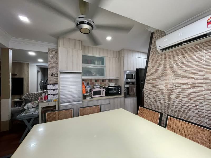 Rumah Teres untuk Dijual di Usj 2 (Subang Jaya) - Fahim Rustam - Kitchen - PropertyGuru.com.my