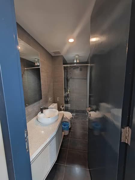 Service Residence for Rent at Expressionz Professional Suites - Kew . - Bathroom - PropertyGuru.com.my
