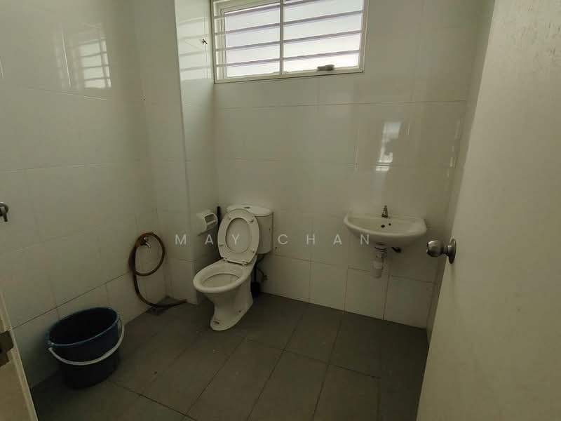 Rumah Teres 2 Tingkat untuk Dijual di Bandar Teknologi Kajang (Kajang) - May Chan - Bathroom - PropertyGuru.com.my