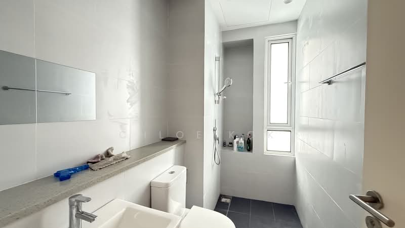 3-storey Terraced House for Sale in Tamansari (Rawang) - Chloe Kok - PropertyGuru.com.my