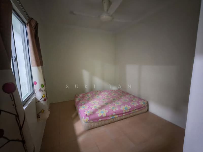 Rumah Teres 1 Tingkat untuk Disewa di Taman Kok Doh (Batu) - Suki Tan - Bedroom - PropertyGuru.com.my