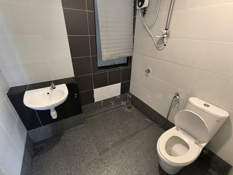 Apartment for Rent at Austin Regency (Pangsapuri Austin Perdana) - Wyatt Chan Shoou Tyn - Bathroom - PropertyGuru.com.my