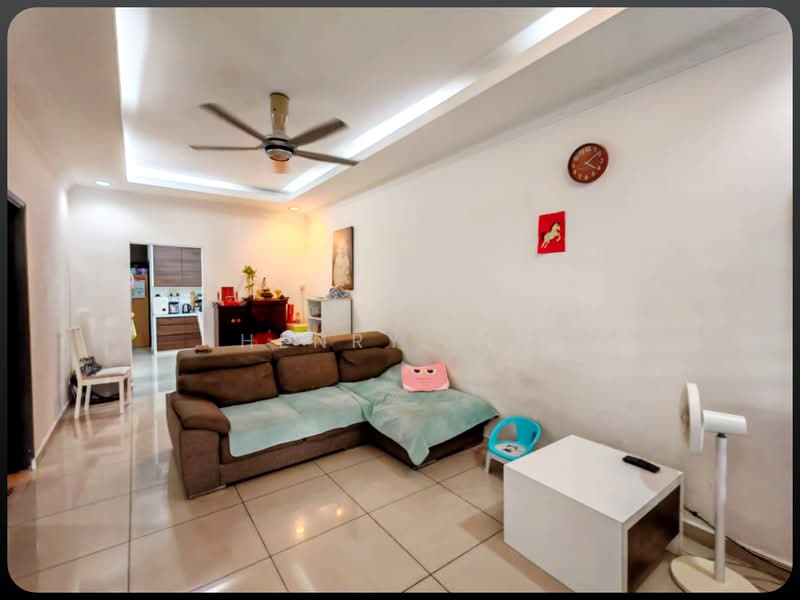 1-storey Terraced House for Sale in Taman Cheras (Cheras) - Henry Lim - Living Room - PropertyGuru.com.my