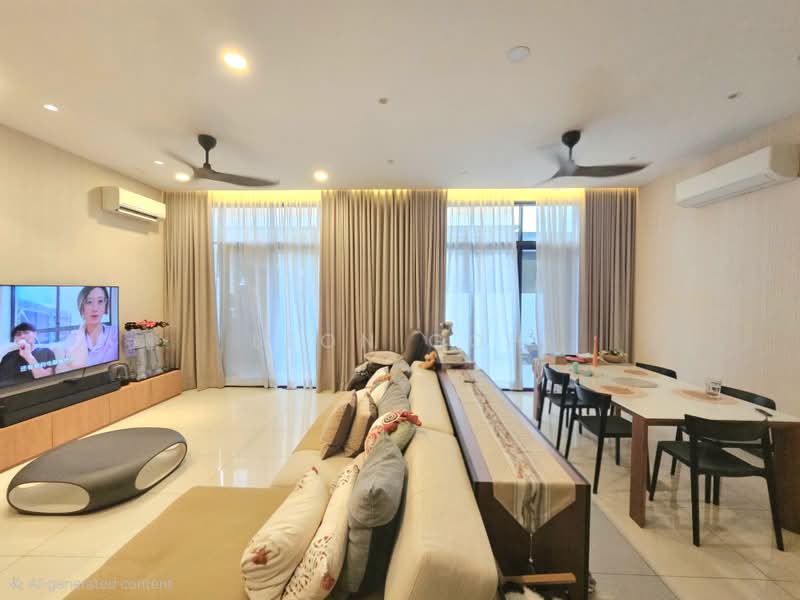 Rumah Berkembar untuk Dijual di Eco Sanctuary (Telok Panglima Garang) - Leon Goh - Living Room - PropertyGuru.com.my