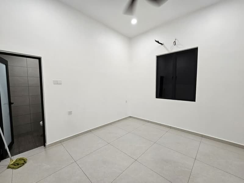 Rumah Banglo untuk Dijual di Ujong Pasir (Melaka) - King Song - PropertyGuru.com.my